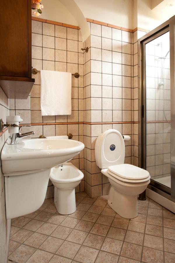 Le Grotte Bed & Breakfast Riposto Oda fotoğraf