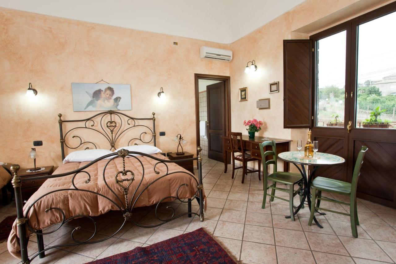 Le Grotte Bed & Breakfast Riposto Dış mekan fotoğraf