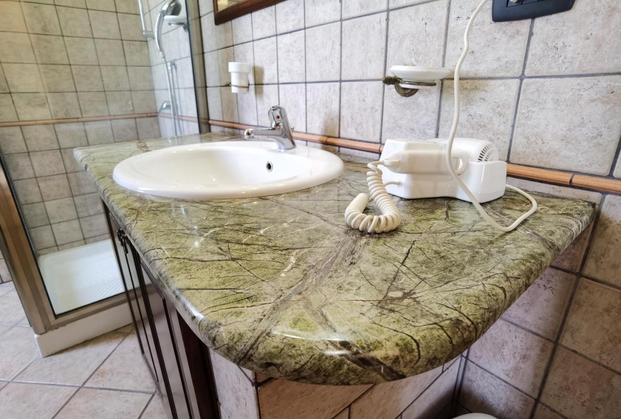 Le Grotte Bed & Breakfast Riposto Dış mekan fotoğraf